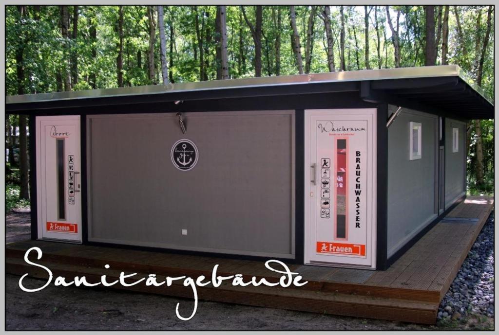 Ddr Klappfix "Familienpalast" Direkt Am Strand Dranske Exterior photo
